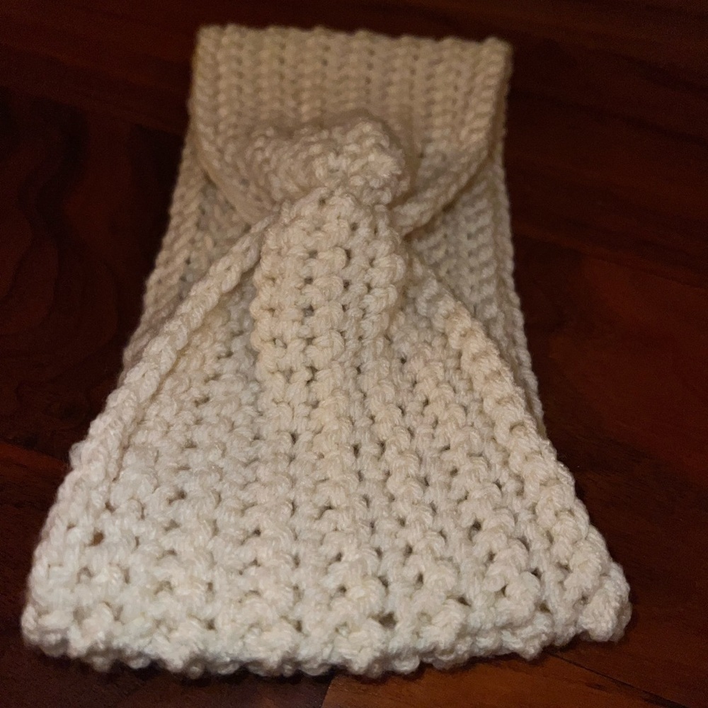 Hand Made Crocheted Headband! 😊 - Picture 2 of 7